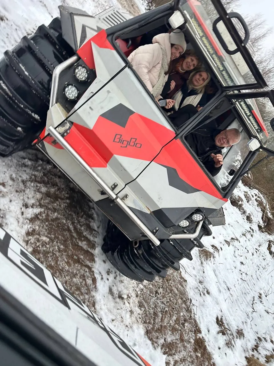 Прокатили большую компанию гостей из Иваново — два часа драйва и адреналина!