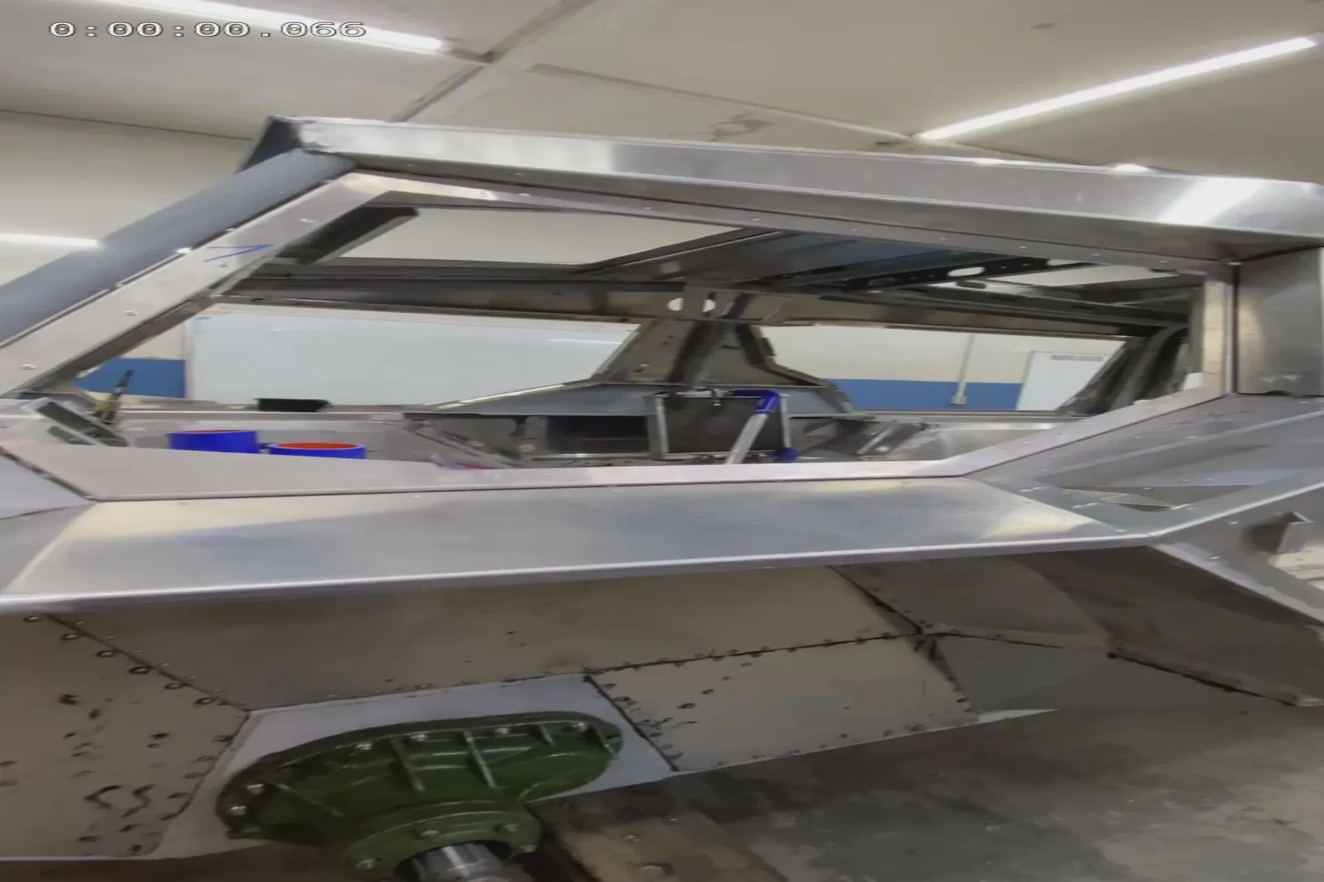 Подготавливаем вездеход BigBo к покраске!